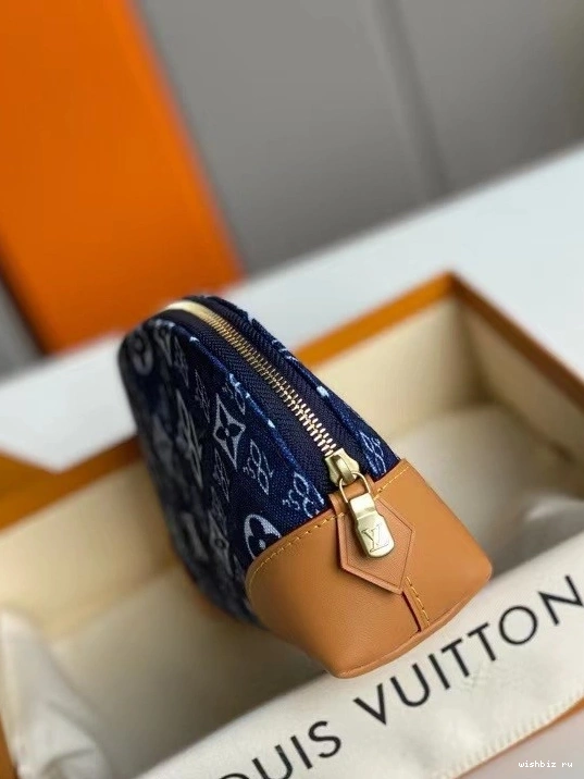 WIS PM COSMETIC VUITTON POUCH LOUIS SINCE 1854 0905